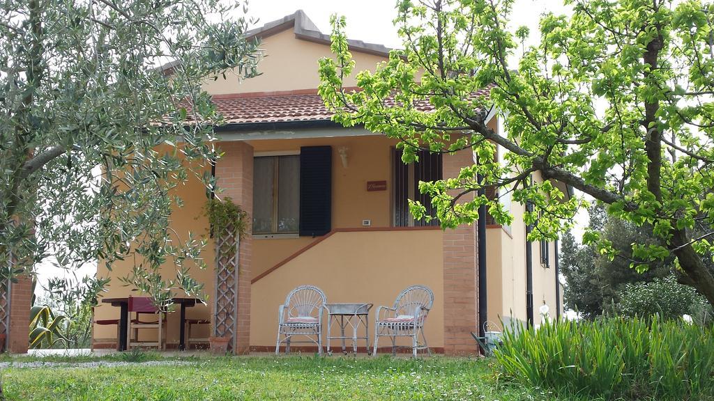 فيلا Agriturismo Podere La Cascata ماسا ماريتيما المظهر الخارجي الصورة