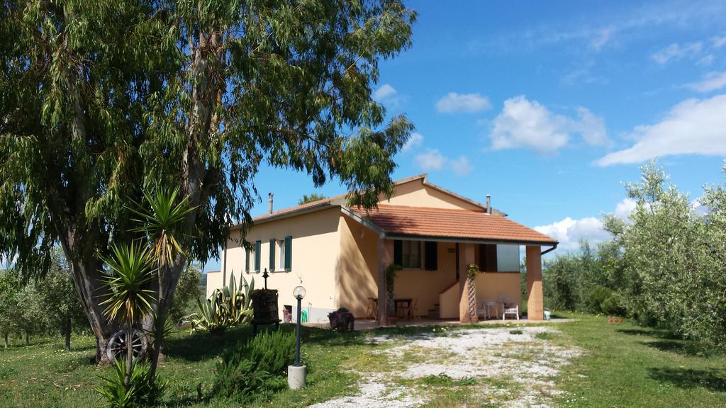 فيلا Agriturismo Podere La Cascata ماسا ماريتيما الغرفة الصورة